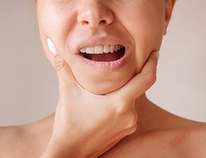 Lady has jaw discomfort
