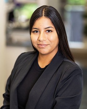 Dental hygienist Sangeeta